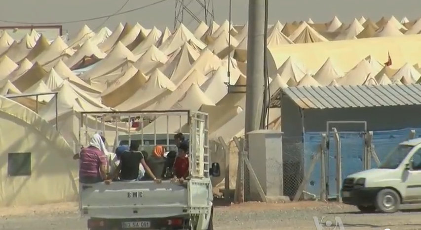 http://www.algemeiner.com/2013/04/11/turkey-erects-refugee-camps-for-fleeing-syrian-christians/syrian_refugee_camp_on_theturkish_border/